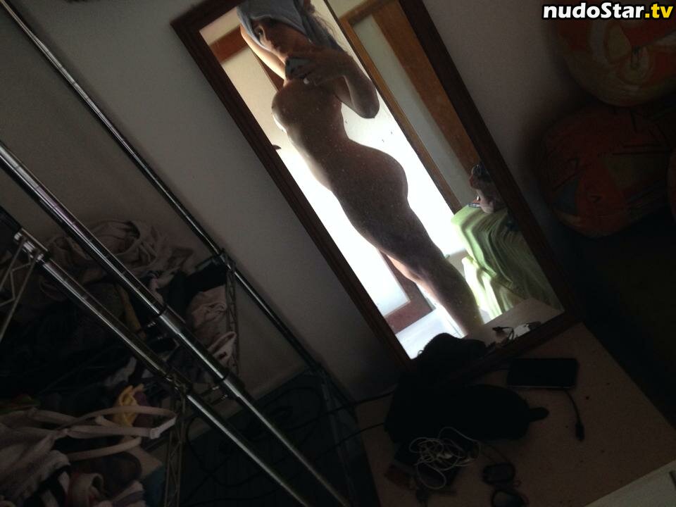 Briny De Laet / Queen B / Raphaela Laet / anerissa / oficialqueenb Nude OnlyFans Leaked Photo #12