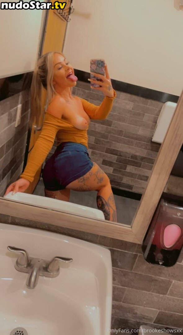 Brookeshowsxx Nude OnlyFans Leaked Photo #365