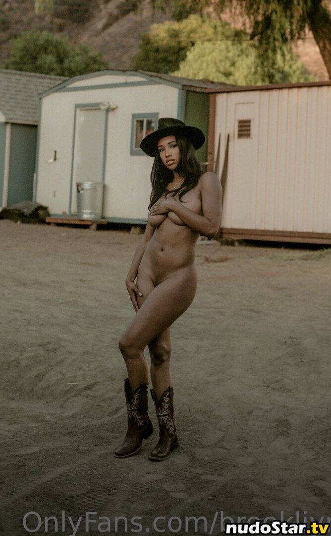 Brookliyn Wren / brookliyn_wren / brookliynwren / helloBROOKLIYN Nude OnlyFans Leaked Photo #728