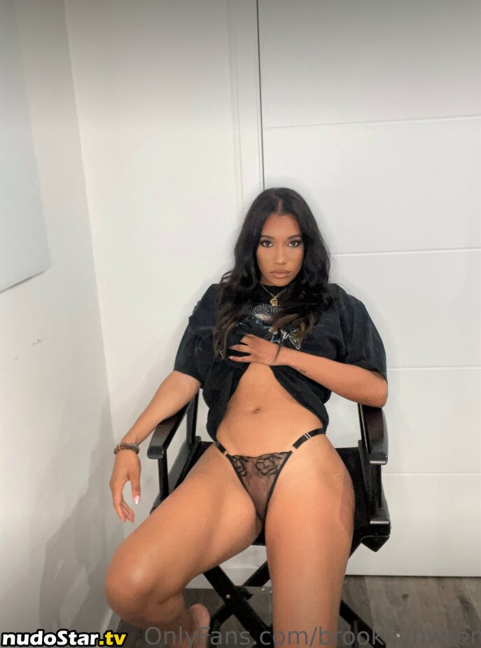 Brookliyn Wren / brookliyn_wren / brookliynwren / helloBROOKLIYN Nude OnlyFans Leaked Photo #915