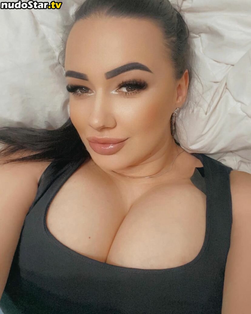 Busty Sexy Lora / Busty_lora / bustysexylora / sexyang46436435 Nude OnlyFans Leaked Photo #25