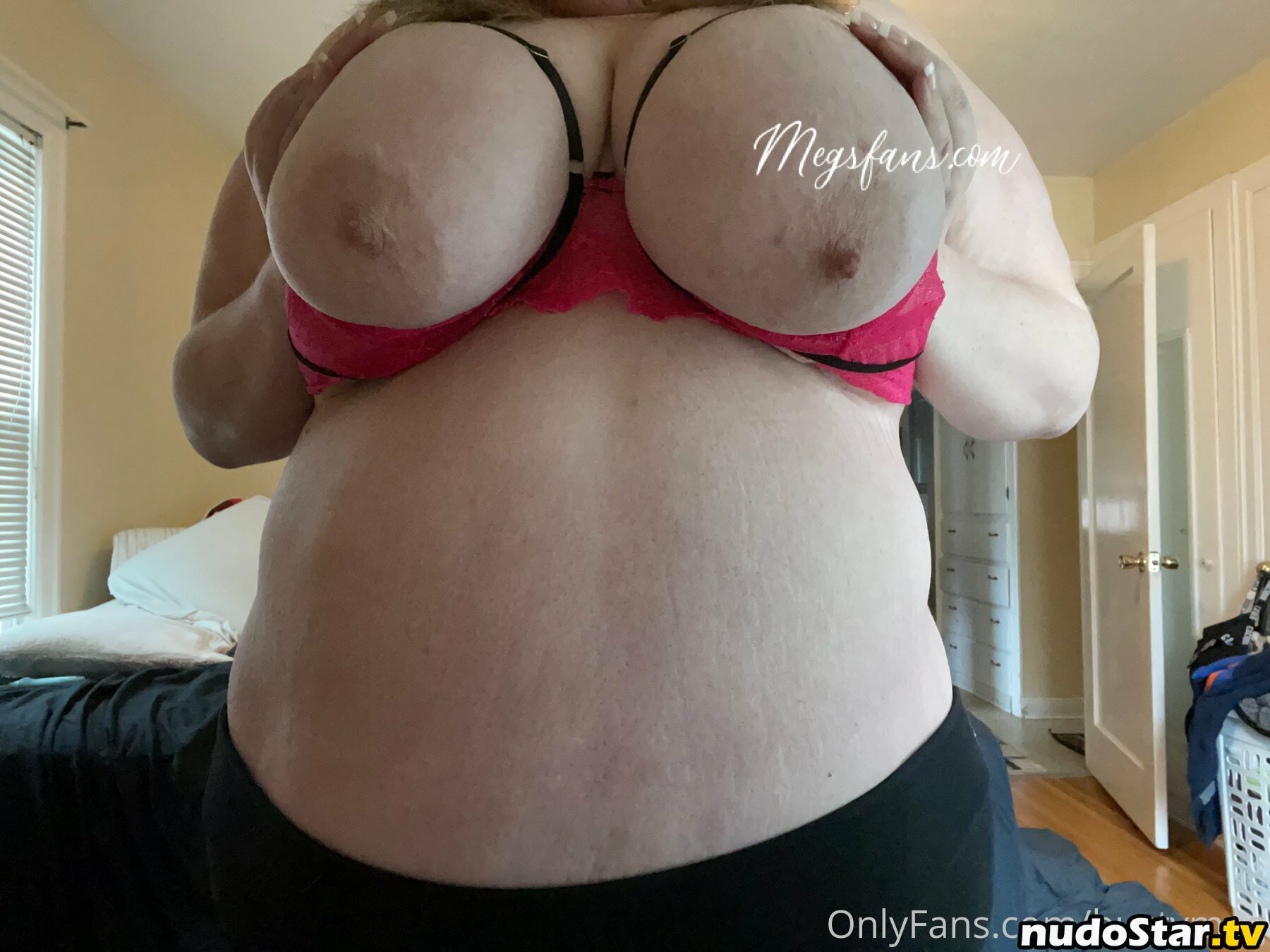 busty.blondie03 / bustymeg Nude OnlyFans Leaked Photo #48
