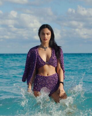 Camila Mendes