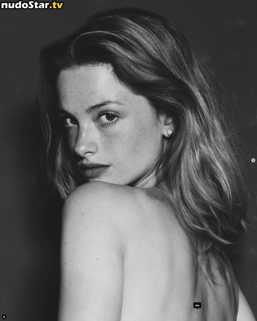 Camille Yolaine / camilleyolaine Nude OnlyFans Leaked Photo #34
