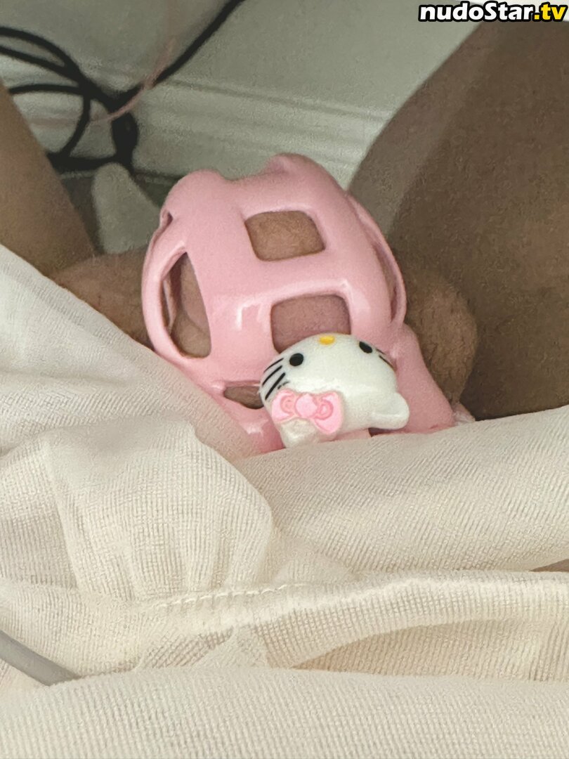 Cammieloveu / Hello Kitty Cage / Hellokittycage / cammiecalamity / cammielowe Nude OnlyFans Leaked Photo #3