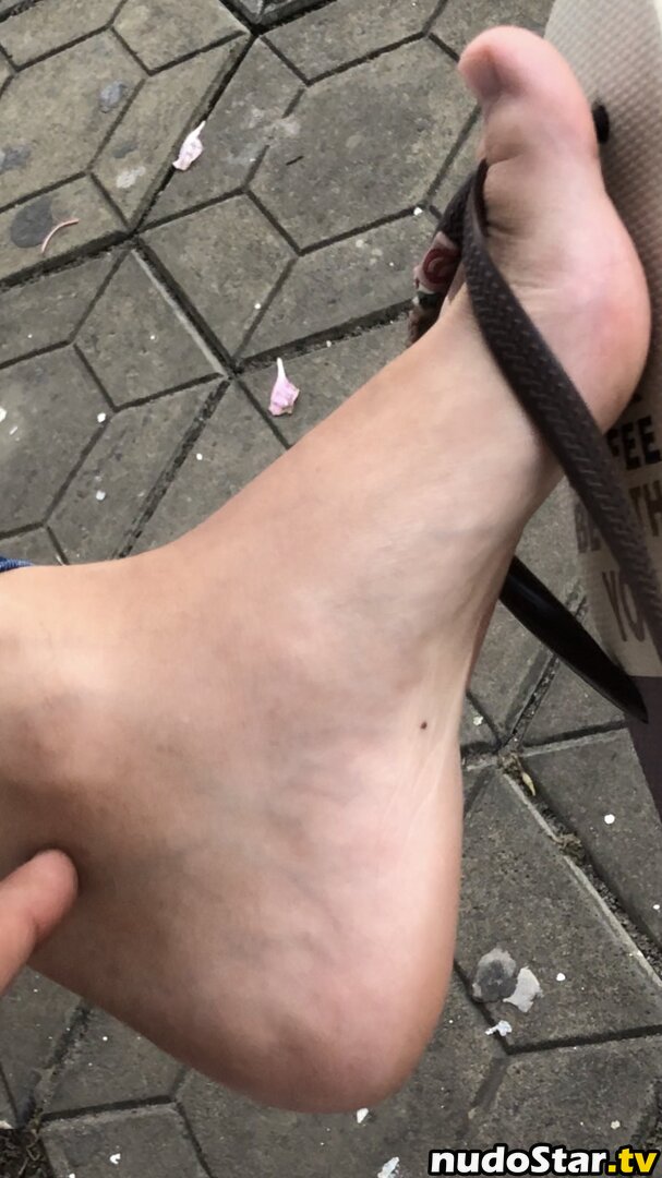 Candid Feet / candidsexyfeet Nude OnlyFans Leaked Photo #2