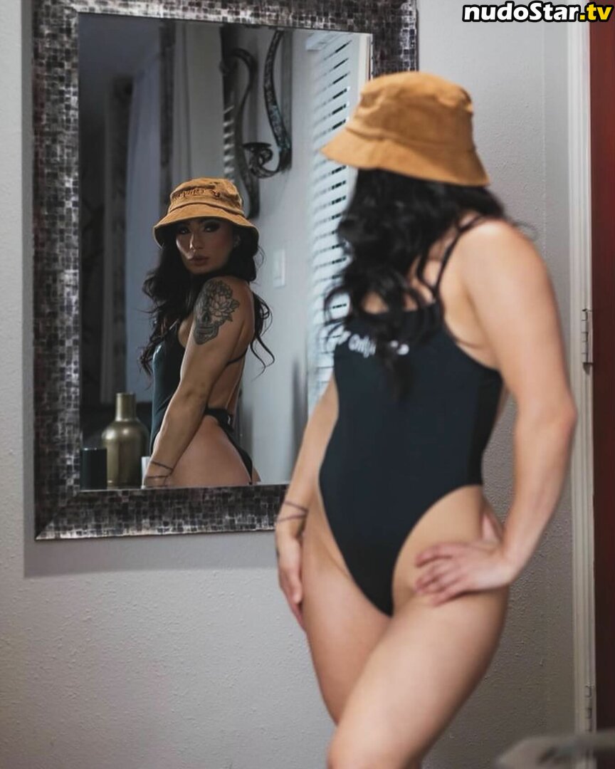 Allissa Maldonado / Captainallissa Nude OnlyFans Leaked Photo #9