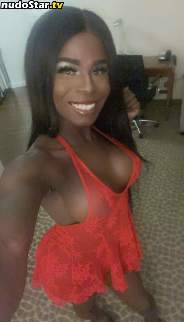 Carmen Brown / carmenbrown Nude OnlyFans Leaked Photo #17