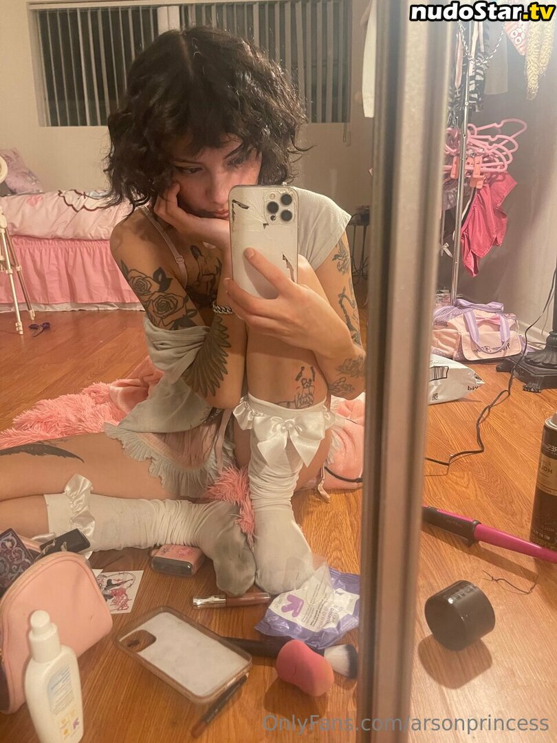 arsonprincess / carmenhollow Nude OnlyFans Leaked Photo #12