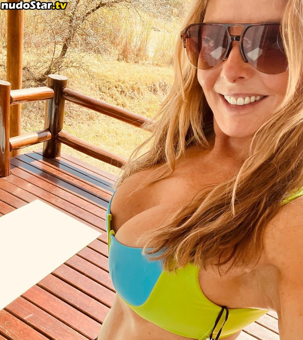 Carol Vorderman Nude OnlyFans Leaked Photo #409