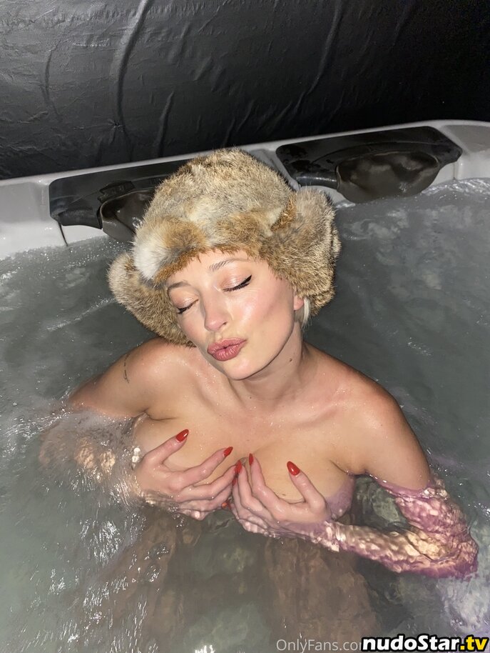 Caroline Vreeland / carolinevreeland / carovreeland Nude OnlyFans Leaked Photo #469