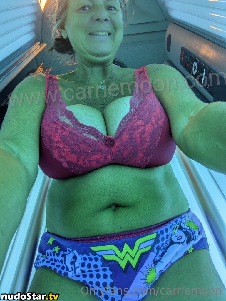 canadiancarriemoon / carriemoon Nude OnlyFans Leaked Photo #2