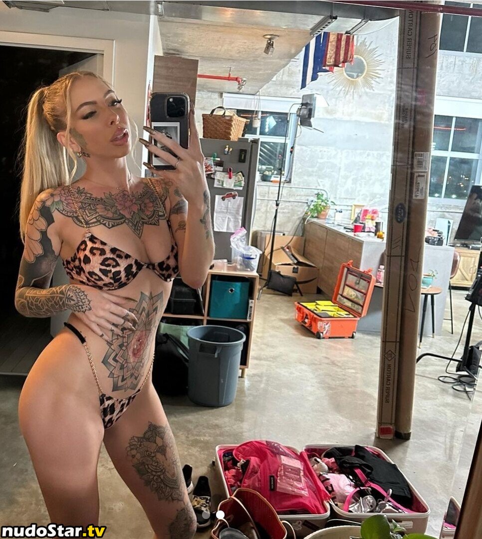 Cassidy Luxe / Tattoed anal slut / itscassidyluxe Nude OnlyFans Leaked Photo #5