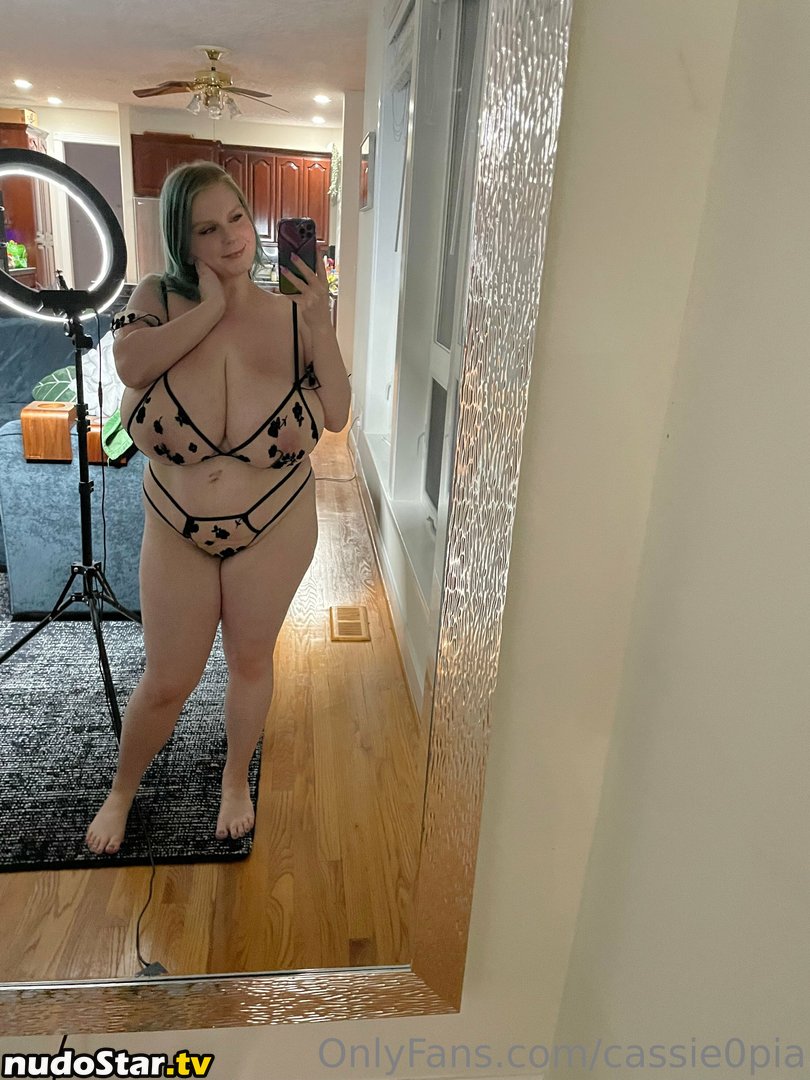 Cassie0pia / tcassie0pia / therealcassie0pia Nude OnlyFans Leaked Photo #39
