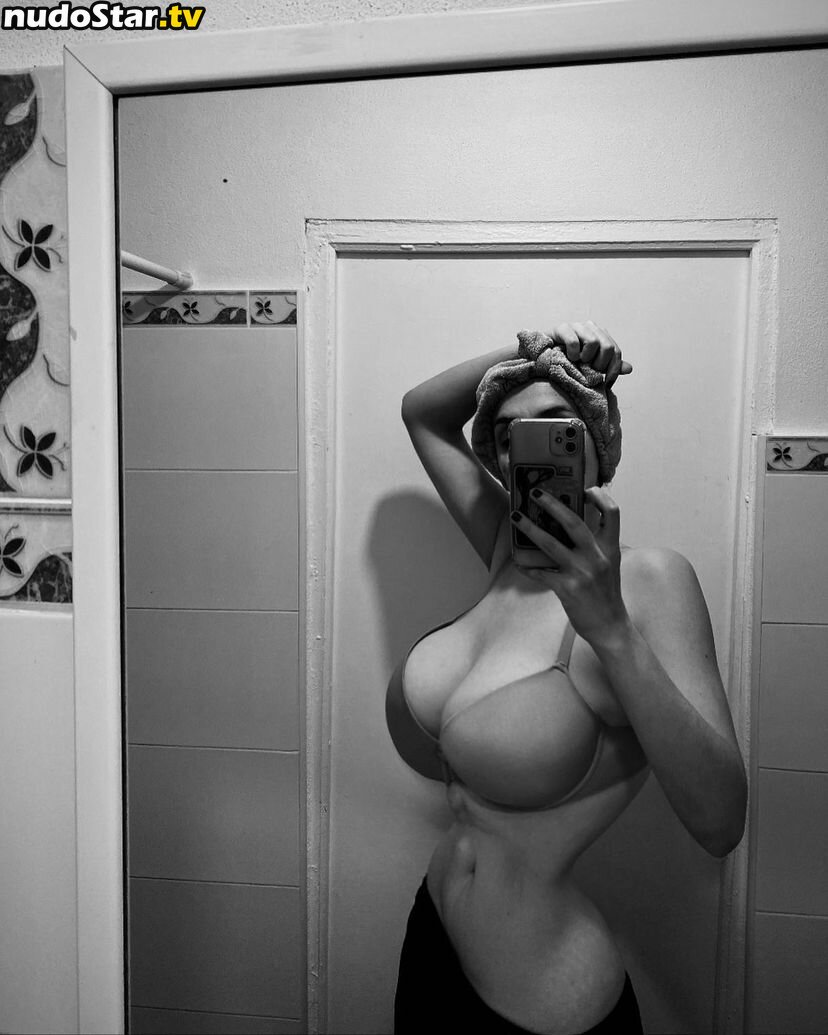 Castizavixens / vixenscastiza Nude OnlyFans Leaked Photo #31