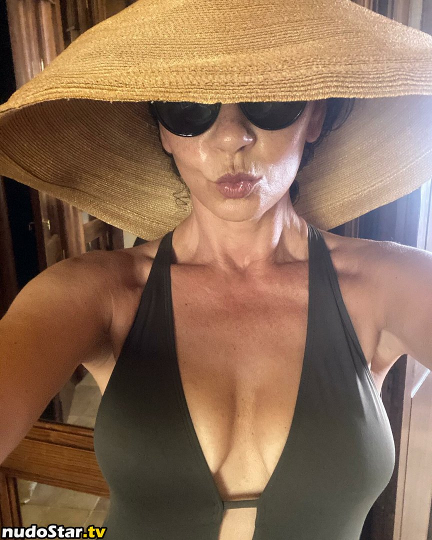 Catherine Zeta Jones / catherinezetajones Nude OnlyFans Leaked Photo #12