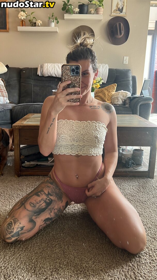 Celia Steele / c_thicc / c_thiccc_ / celiasteeleofficial Nude OnlyFans Leaked Photo #35