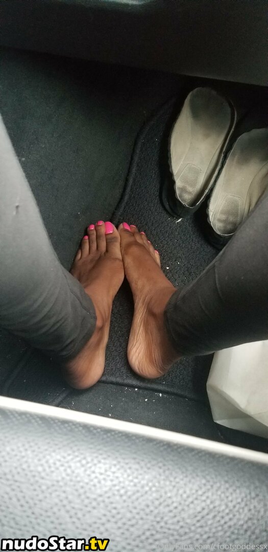 cfootgoddessx / chocolate_foot_goddess Nude OnlyFans Leaked Photo #41