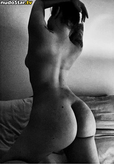 A_kiss / Charlotte Alexandrakis / akiss / c.alexandrakiss Nude OnlyFans Leaked Photo #5