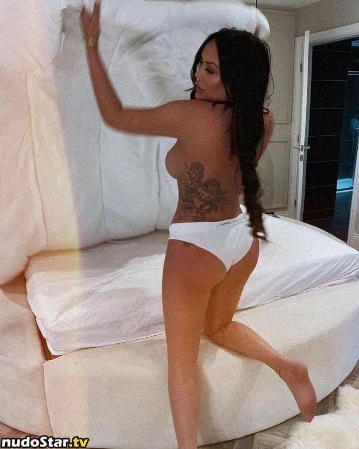 Charlotte Crosby / charlottegshore Nude OnlyFans Leaked Photo #5