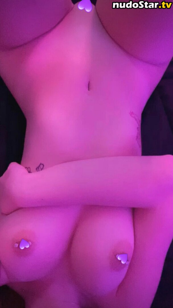 Cher.marievip / itscherxo / lifeofagingersnap Nude OnlyFans Leaked Photo #1