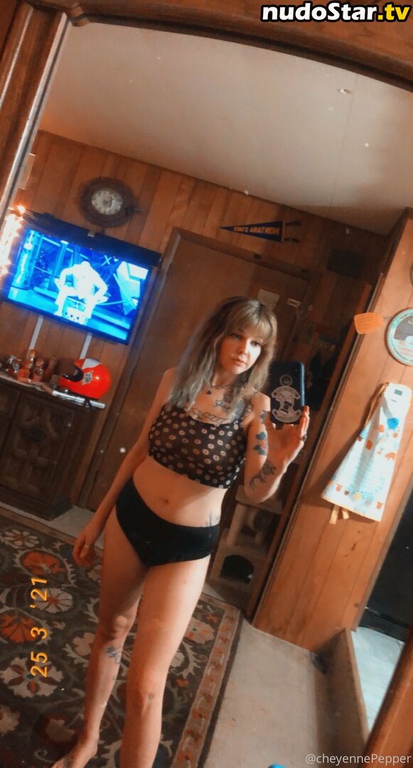 cheyennepeppr / thislittlehippy Nude OnlyFans Leaked Photo #28
