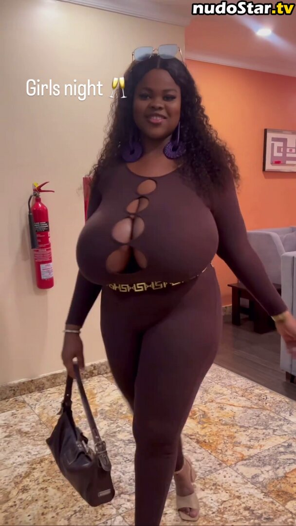 Chioma Lovv / chiomalovv Nude OnlyFans Leaked Photo #85