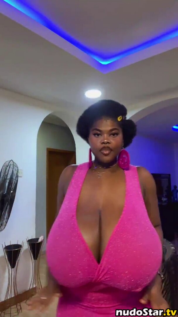 Chioma Lovv / chiomalovv Nude OnlyFans Leaked Photo #171