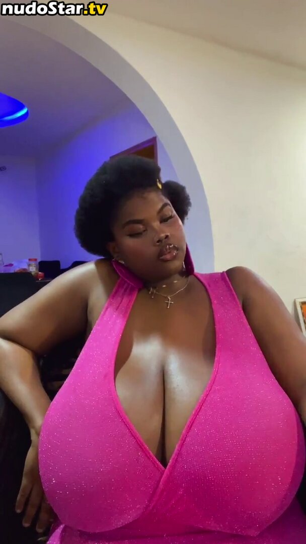Chioma Lovv / chiomalovv Nude OnlyFans Leaked Photo #172