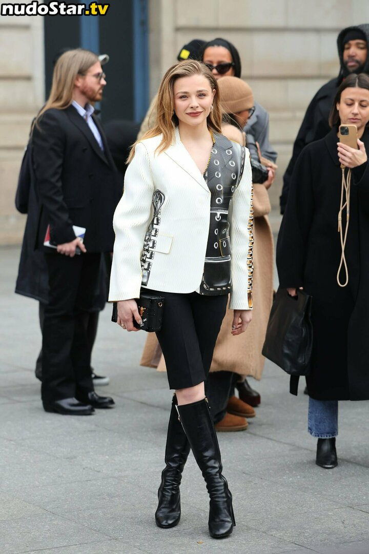 Chloë Grace Moretz / chloegmoretz / https: Nude OnlyFans Leaked Photo #208