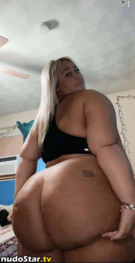 Chloe Osborne / Chloelyn.m / chloee.osbornee Nude OnlyFans Leaked Photo #68