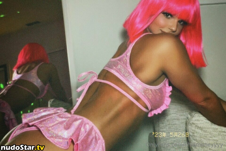 Chloe Swain / chloeeswain / khlomoneyyyy Nude OnlyFans Leaked Photo #40