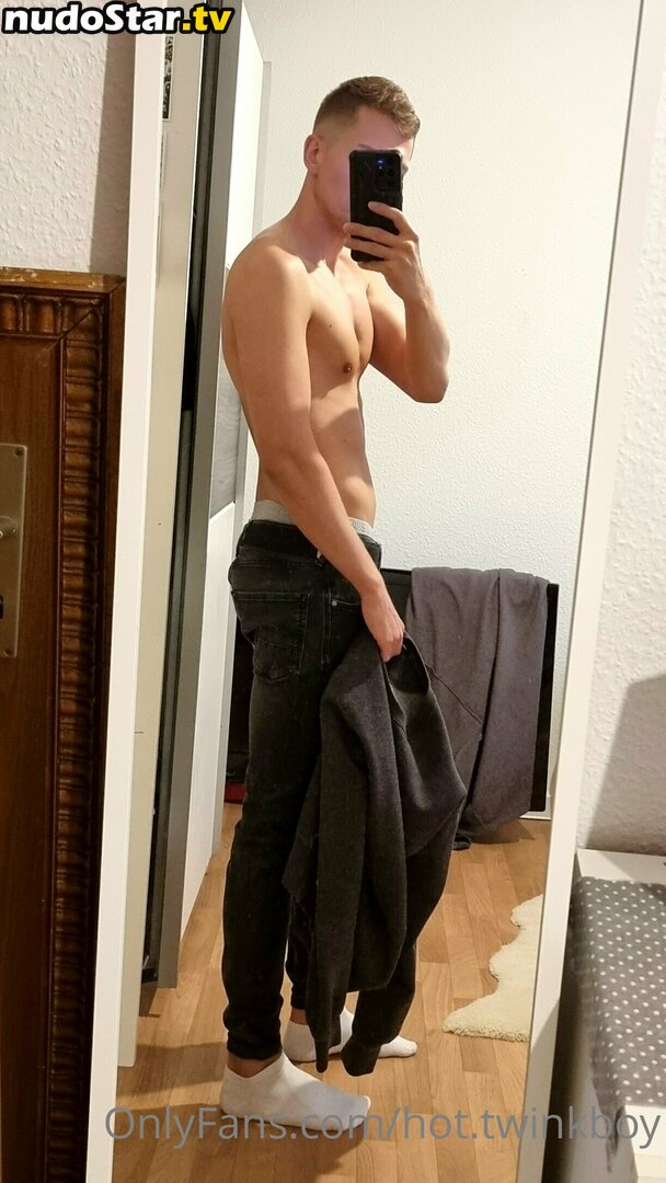 chris.marcofree / moroccochris Nude OnlyFans Leaked Photo #2