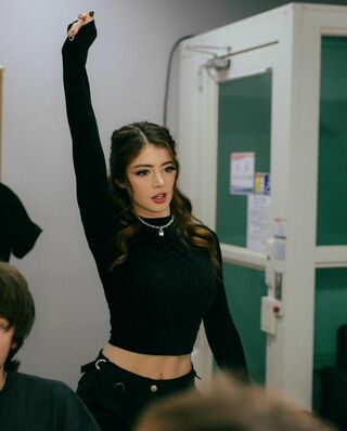 Chrissy Costanza