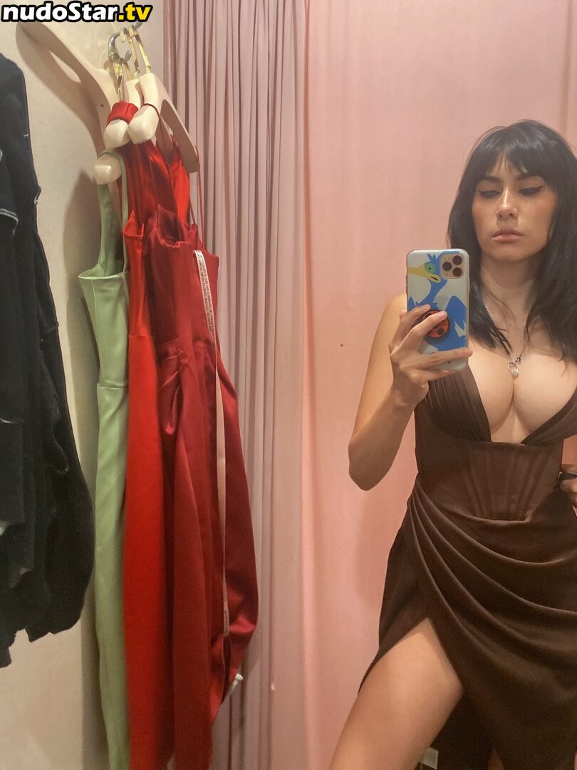 Christina Vee Valenzuela / cristinavox Nude OnlyFans Leaked Photo #11