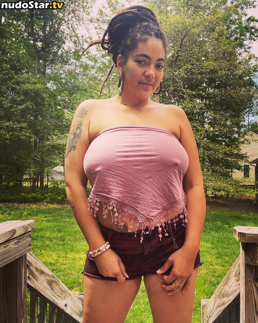 ChristinaGonzalez / FeistyFeminista / cristinagonzalezromualdez / missfiesty Nude OnlyFans Leaked Photo #2
