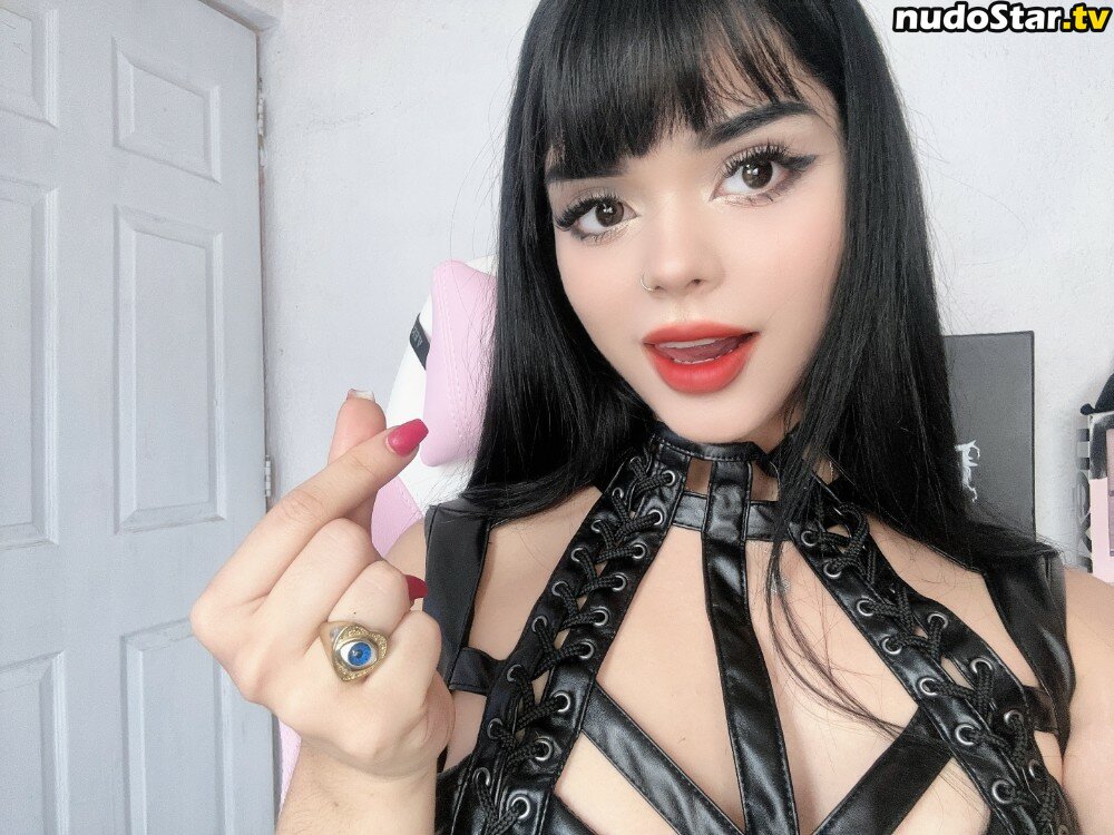 Chxrryxblossom / cherrryblossomx Nude OnlyFans Leaked Photo #180