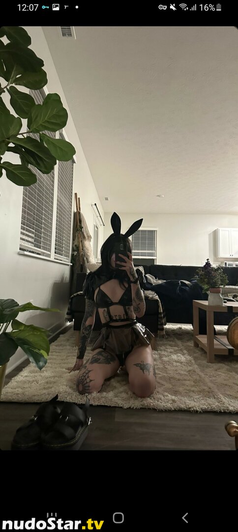 Claire Estabrook / Plurrrkittyy / lilmoonbbyy / nonsalemwitch / xocrona Nude OnlyFans Leaked Photo #28
