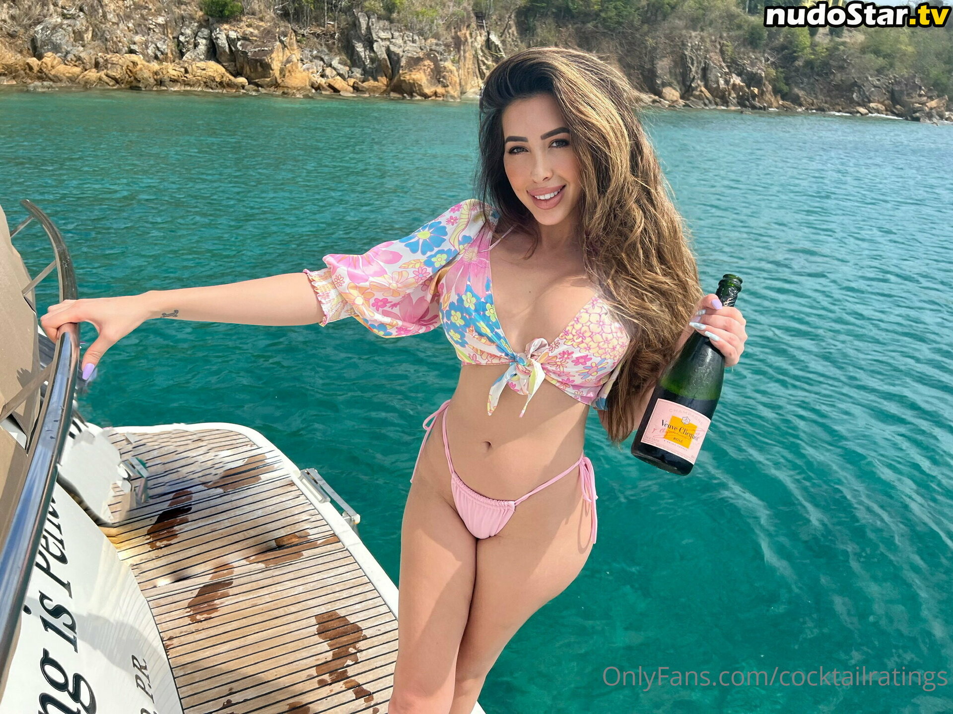 cocktailratings / toriroloff Nude OnlyFans Leaked Photo #1
