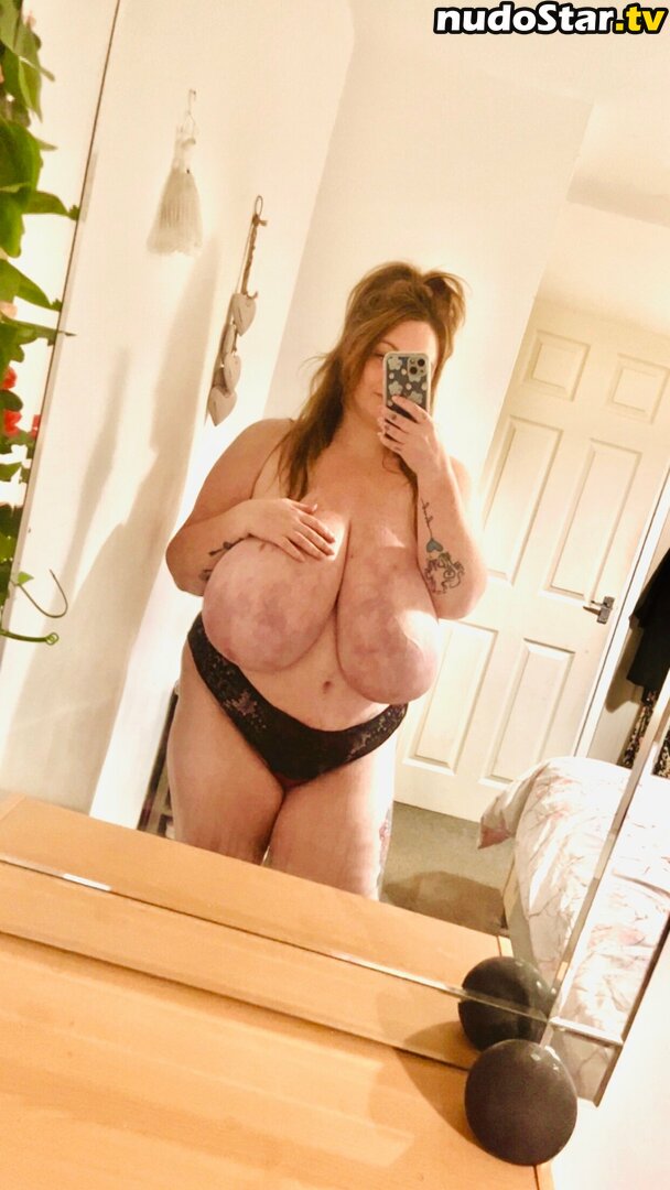 chloz.ee / coco-lls Nude OnlyFans Leaked Photo #131
