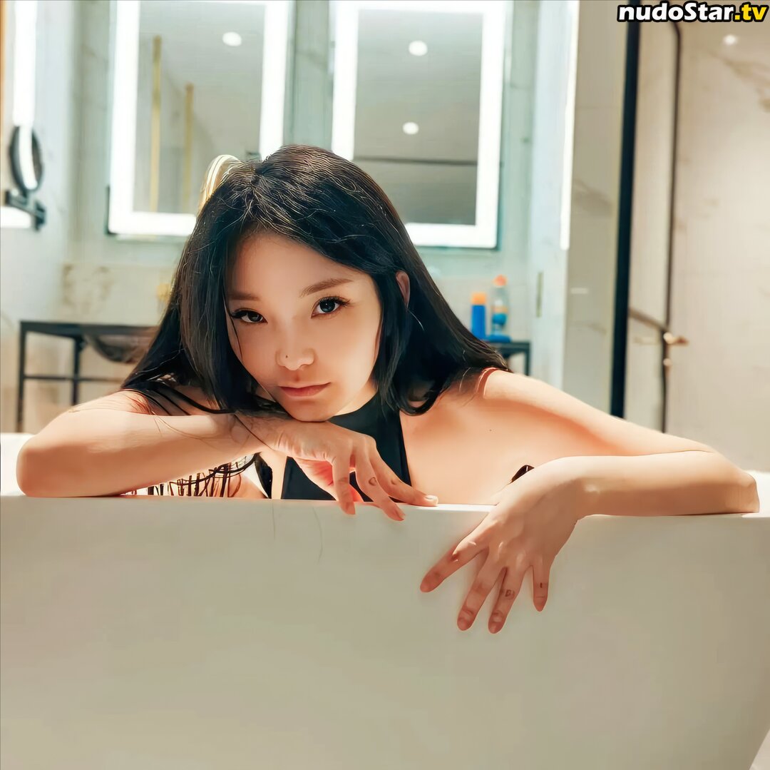 Codemiko / Youneh Deepfakes / thecodemiko Nude OnlyFans Leaked Photo #110