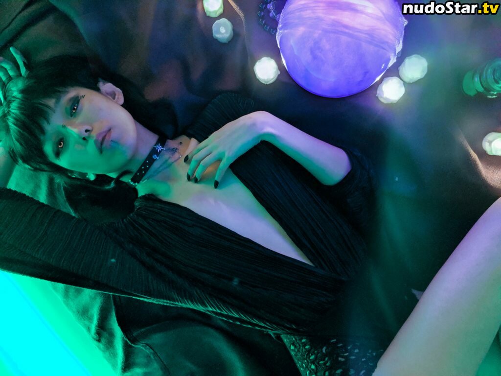 Colourmoichic / Julia Fang Nude OnlyFans Leaked Photo #29