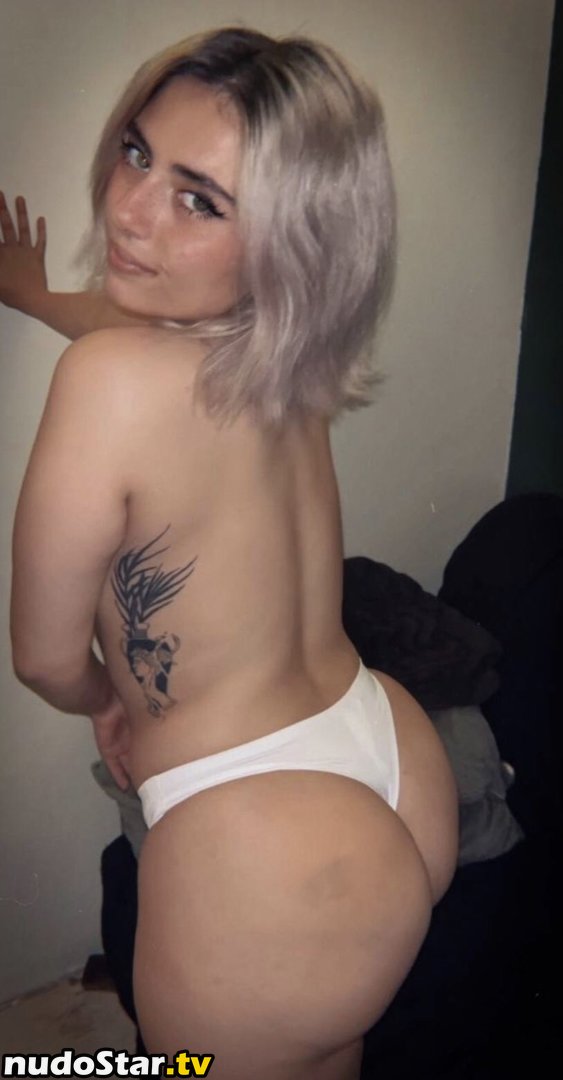 Adexacaro / comelycaro Nude OnlyFans Leaked Photo #8