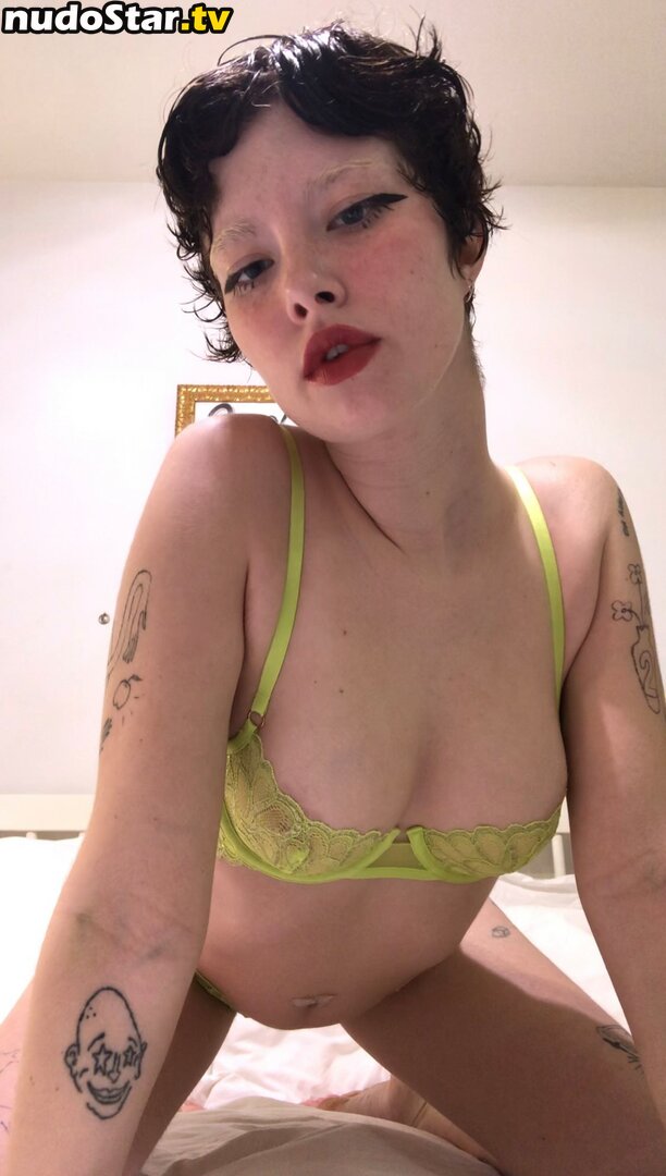 Chloe Woodard / contrachloe / francesfarmer420 Nude OnlyFans Leaked Photo #15