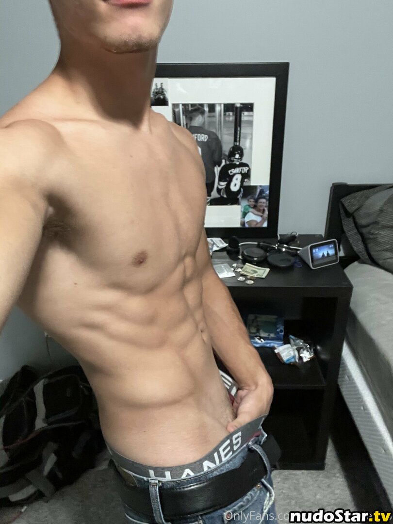 coolestdude898 / thatdudeking Nude OnlyFans Leaked Photo #3