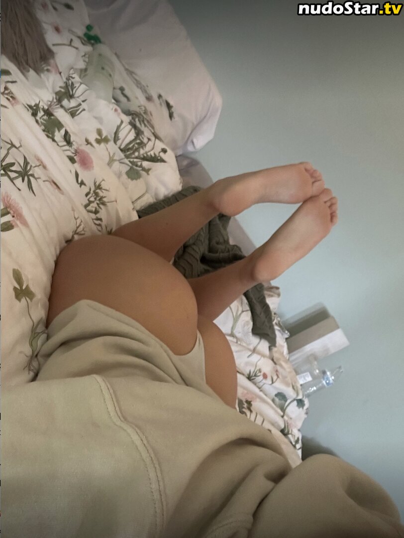 Cara / cozycara Nude OnlyFans Leaked Photo #1