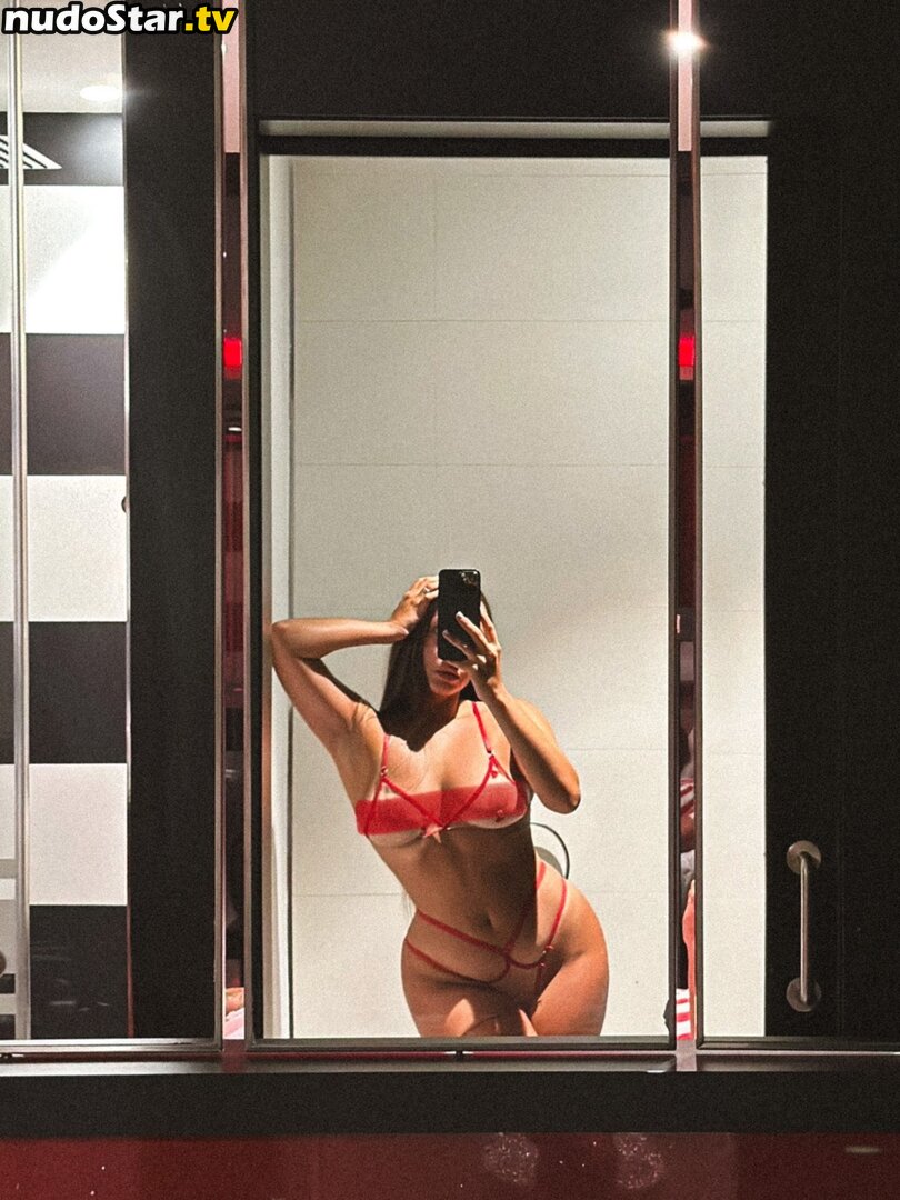 Cristiana Barbosa / cristianacbarbosa Nude OnlyFans Leaked Photo #10