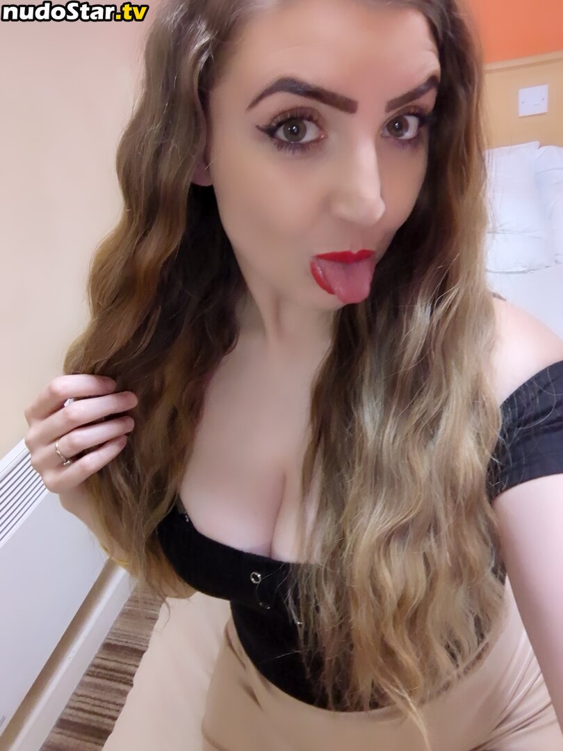 Crystal_r1992 / crystalr1992 Nude OnlyFans Leaked Photo #16