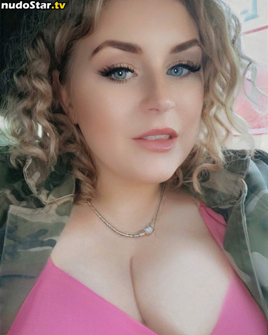 Curvy Abbii Nude OnlyFans Leaked Photo #4