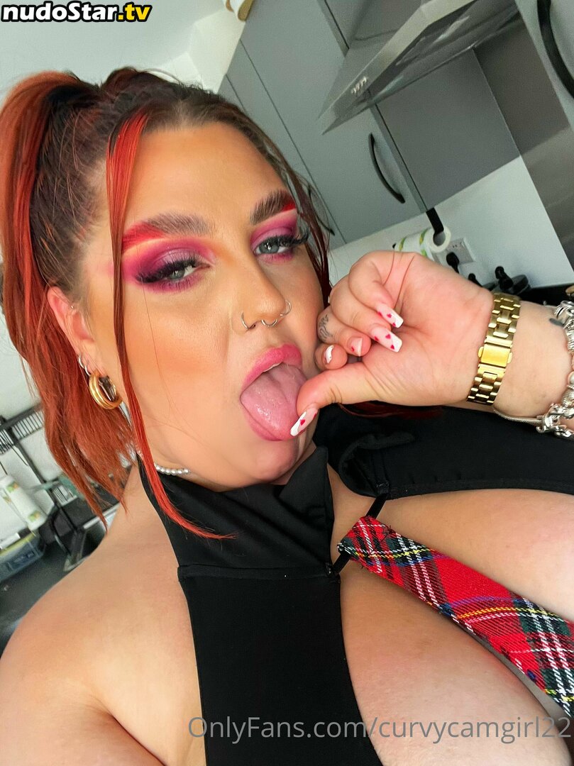 carrie_t22 / curvycamgirl22 Nude OnlyFans Leaked Photo #10